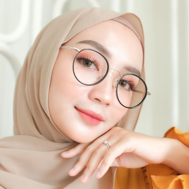 Tutorial 10 Jenis Gaya Hijab Pashmina Kekinian, Stylish, dan Mudah