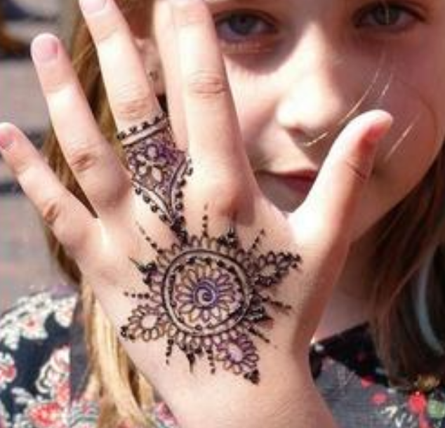 gambar henna anak perempuan simple