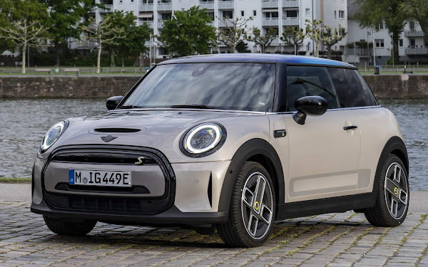 MINI Cooper SE elétrico foi o carro mais vendido da marca em 2021