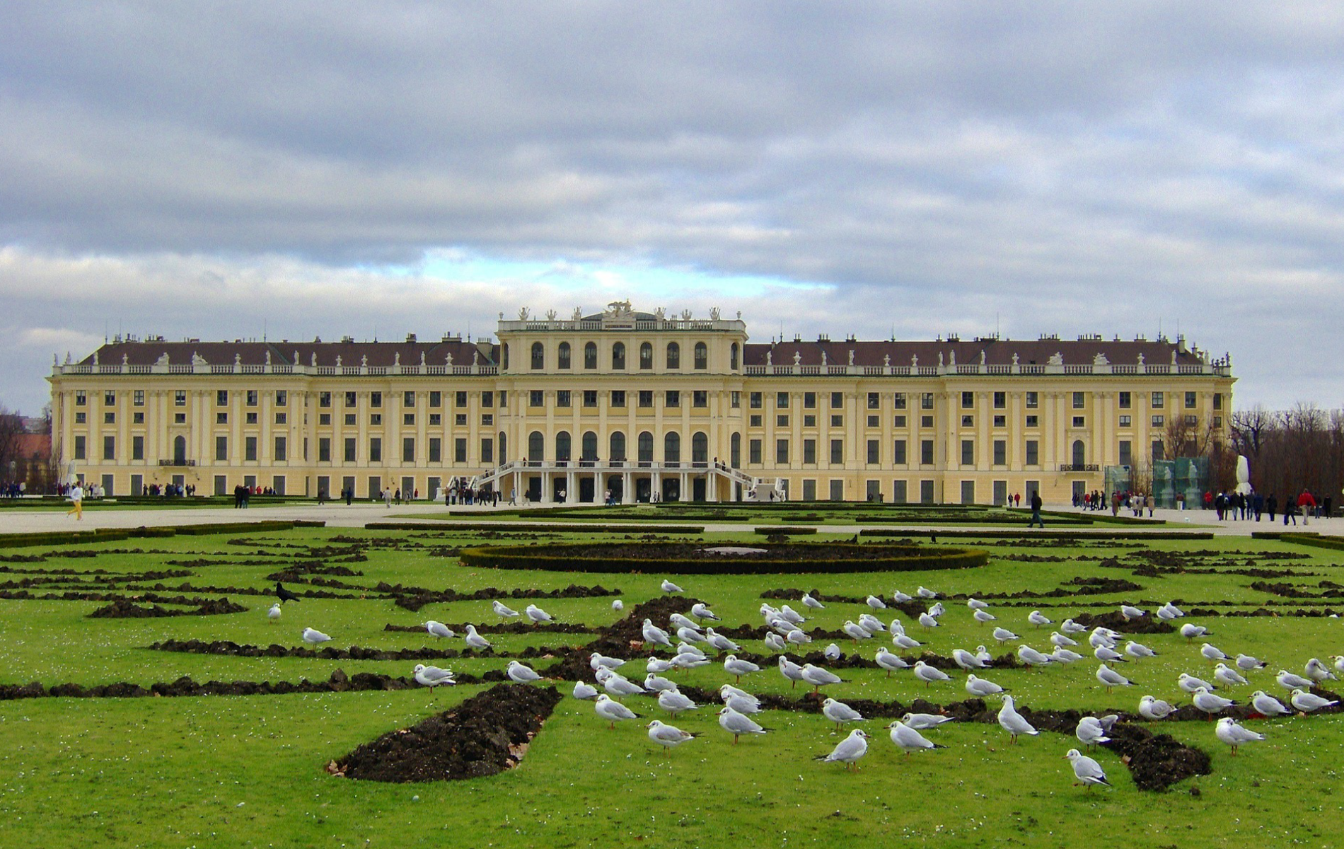 vienna-austria-schonbrunn-palace