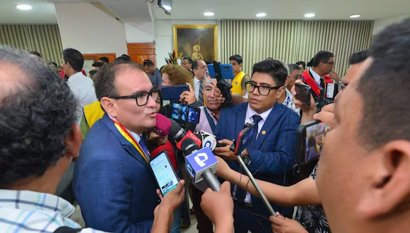 Fiscalía inicia investigación contra alcalde de Piura por designar a bachiller como gerente de Comunicaciones 