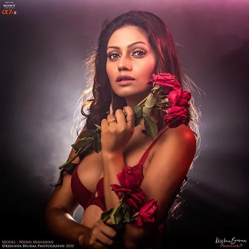 Nidhi Mahawan ullu kooku app actress