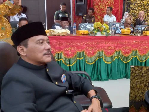 DPRD Kota Padang Gelar Rapat Paripurna Istimewa HUT Kota ke-354 di Gedung Baru, Dihadiri Gubernur Sumbar, 11 Tomas Disematkan Pin Emas