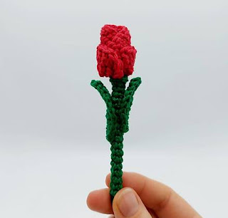 PATRON GRATIS ROSA AMIGURUMI 50330 🌹