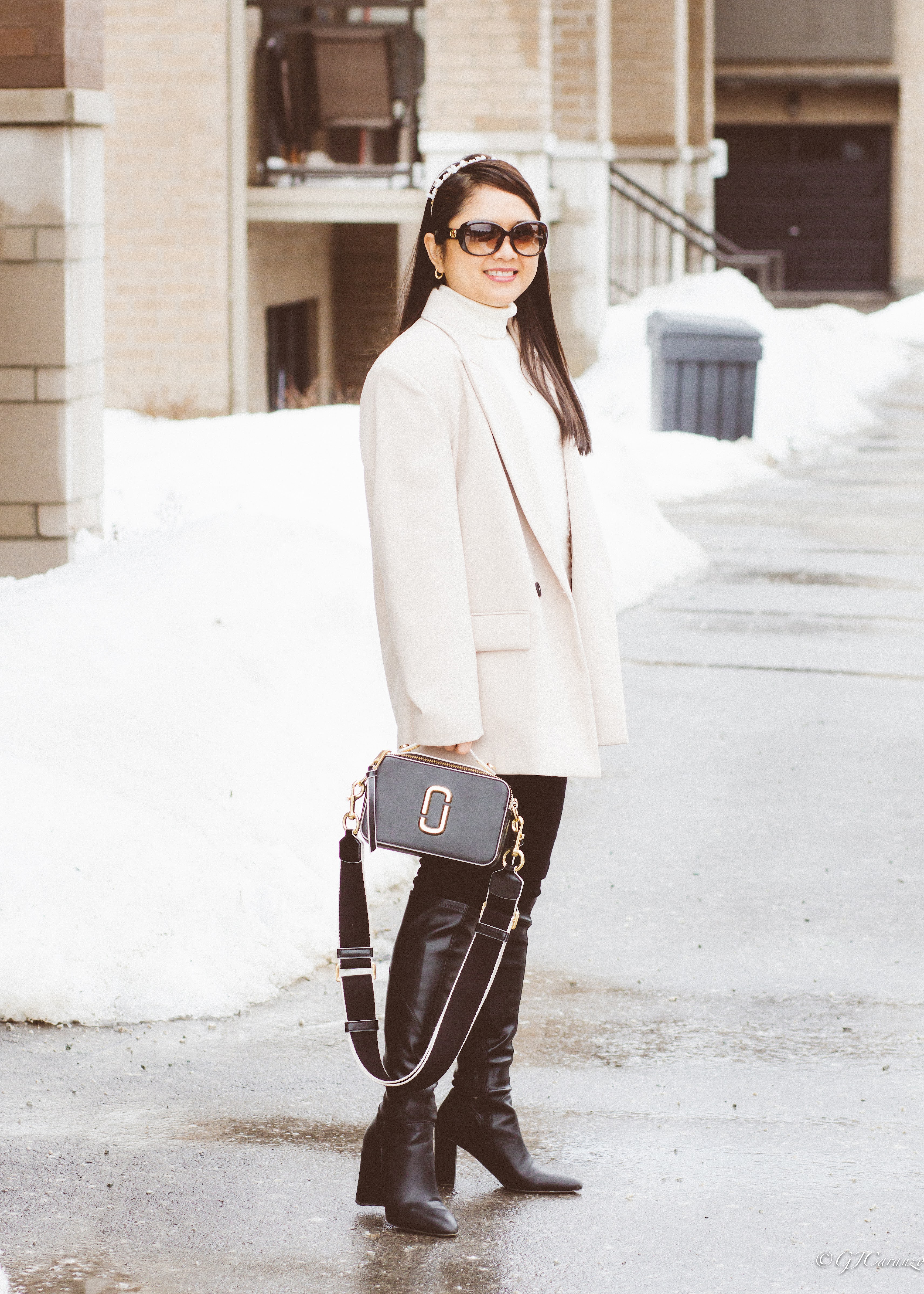 Oversize Blazer | Marc Jacobs Sure Shot Bag | Franco Sarto Knee High Boots | Gucci Sunglasses | Spring Outfit Ideas | Petite Fashion | Neutral Outfit