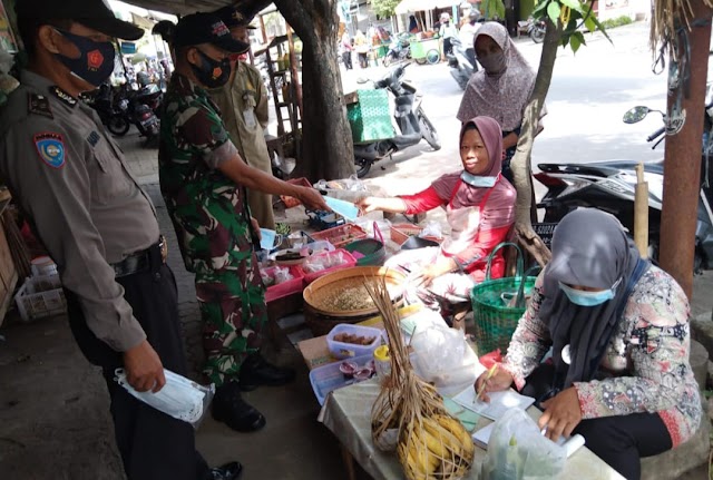 PPKM Level 2 di wilayah Bendosari, aparat intensif jaga kewaspadaan warga