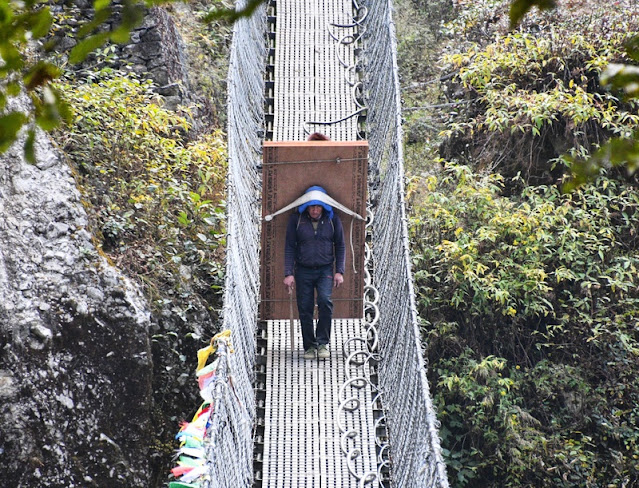 sherpa_carregador_everest_trekking