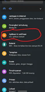 Menghapus Data Cache Play Store