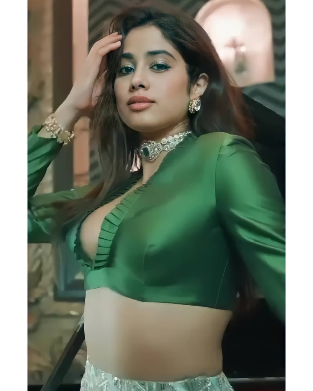 Janhvi kapoor pic