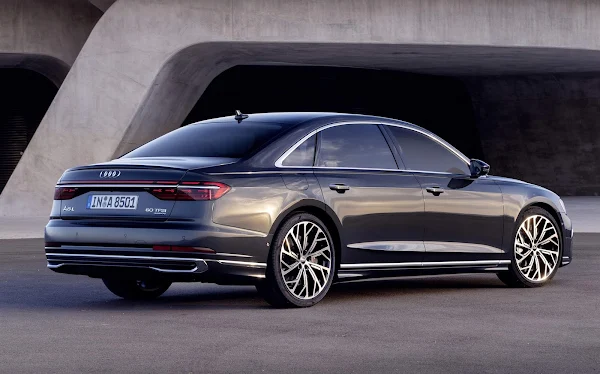 Novo Audi A8 2023 é revelado oficialmente