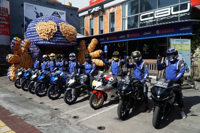 Puncak Pelaksanaan bLU cRU Fun Riding “Road to Mandalika”, Jajal All New R15 Connected di Bali dan Lombok