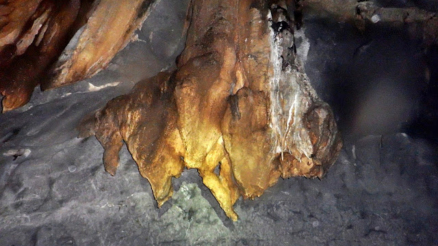 stalactite formation inside the St. Paul Cave and Underground River also known as Puerto Princesa Underground River