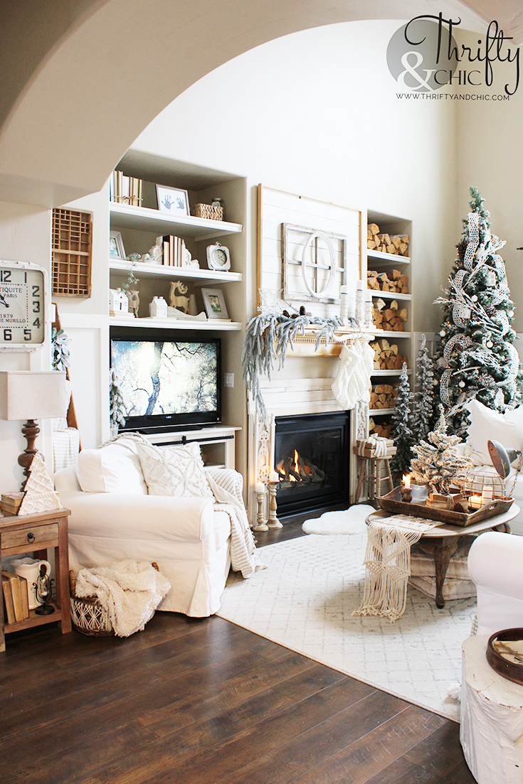 Cozy Christmas Living Room Decor | Tour 2021