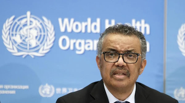O διευθυντή του Παγκόσμιου Οργανισμού Υγείας που δεν ειναι καν γιατρός  έχει «εμμονή» με τα Χριστούγεννα 
