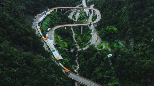 Gubernur Mahyeldi Tegaskan Flyover Kelok Sembilan Harus Dikembalikan Kepada Fungsi Sesungguhnya