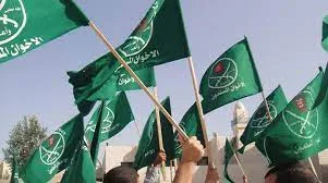 Looks and expressions| The Muslim Brotherhood is at a crossroads  No one expected that the Muslim Brotherhood would suffer from this huge vertical rift that afflicted its leadership, to become two separate entities, each with a leadership and followers, and thus increase a new dependence on the huge steel demolition shovels targeting its bases and structures, especially in the years that followed the so-called “spring revolutions.” Arabi". This rift occurs at a time when the group is waiting to celebrate its 100th anniversary, so will that day come? Or will the group collapse and its star wither before its time comes? Or will the leaders of the two entities and their followers realize the magnitude of the calamity they have caused, which in its gravity and consequences exceed all the ordeals that the group has faced inside and outside Egypt throughout its history?   Will the members of the Muslim Brotherhood make up for the danger of the calamity that surrounded them, and the abyss to which they are descending, or will they leave the cycle complete and do in them what it did in others? Will they be overtaken by the ups and downs, or will they catch up before it escalates? "  Reasons for disagreement and neglected experiences Let us move away from the details that caused this rift, and the rationales that each party brings to prove the correctness and integrity of its position, not because these details are worthless, or because the devil lies in the details, but because this rift is greater than all the details, and because delving into it will not lead to a solution. It will not cure the crack that is getting worse day by day.  The last thing that observers expected of a crack of this magnitude in the leadership of the Muslim Brotherhood for the first time in its history, is not because the group is angelic, free of such disputes, but because observers expect that the group has acquired over its history a lot of experiences, systems, wisdom and sagacity, which fortified It made its entity in the face of the storms, crises, and earthquakes that it experienced, but the surprise was that this fortification was not enough, which led to the occurrence of this rift, and thus the Brotherhood presents its opponents and enemies with a gift that exceeded their expectations, and made them closer to achieving their strategic goals against the Brotherhood than ever before. Will the members of the Muslim Brotherhood realize this matter and rush to heal this rift before it is too late, or will they suffer what happened to others?  Disagreements and conflicts have become a dominant feature of most leaders and leaders of Arab countries, which have always failed to resolve their differences and crises to achieve their interests and the aspirations of their peoples, whether in the League of Arab States, the Maghreb Union or the Gulf Cooperation Council, and for about 10 years, we have seen the failure of many Arab countries in resolving their political differences at the local level, and stopping their armed conflicts, in Yemen, Syria, Libya, Iraq and Somalia, and not far from that; The internal disputes taking place in Tunisia, Egypt, Sudan, Lebanon and Palestine. Despite the enormous historical experience available in how to resolve disputes and crises, and despite the regional and international tools available for this; Certain subjective factors always complicate, escalate and prolong conflicts, crises and armed conflicts, and on top of these factors:  Each side held its position. Each party was convinced that conditions were going in his favour, and that only a few days had passed until he could control the situation and turn things around.  Abstaining from higher interests and presenting personal and factional interests that blind people's eyes and blind people's minds. The control of anger and the tendency to revenge and revenge, regardless of the size of the consequences and losses resulting from that. Passion, emotion and reactions prevail over reason and wisdom, for no voice is louder than the voice of condemnation, accusation, antagonism, threats and threats.  Being preoccupied with the details that cause the dispute, and letting the dispute itself escalate and its consequences become more severe. -Adherence to (volatile) attitudes and (changing) viewpoints and contingent self-acquisitions. -Not being ready to make any concessions that would help bridge views and resolve differences. -Indifference towards the victims of the dispute and its disastrous consequences. -Not paying attention to malicious internal and external influences, which incite to fuel and escalate the dispute. -Ignorance of the stages in which the dispute is going through, it increases complexity and hardening.  Undoubtedly, the Muslim Brotherhood is well aware of these factors, as it has previously faced many stormy crises, experienced various experiences of differences and splits within the ranks of Islamic groups and the Arab and Islamic reality, and made great efforts to reform and heal the rift. However, it finally fell in what it was warning of, and descended towards the abyss in which many Arab countries, parties and entities fell. Will the members of the Muslim Brotherhood make up for the seriousness of the calamity that surrounded them, and the abyss to which they descend, or will they leave the cycle complete and do in them what it did in others? Will they be overtaken by the ups and downs, or will they catch up before it escalates?  Signs, effects, and possibilities The rift that occurred in the leadership of the Muslim Brotherhood was not an ordinary event, because it contradicts the foundations, principles and values ​​on which it was based, and since the June 2013 coup in Egypt, the group has been subjected to limited individual cracks at the level of the base, but this time it hit the leadership, and the rift continues more than that. It has many meanings, including:  The escalation of the dispute, its roots and the difficulty of reversing it. The continuation of the dispute means that there is a defect in the intellectual foundations of the group and its educational systems and curricula.  The continuation of the dispute means that there is no higher authority to impose its word on the two parties. The continuation of the dispute lends credibility to the accusations leveled by the countries and entities that have declared war on the Muslim Brotherhood.  The continuation of the dispute increases the hope of these countries and entities that they will soon achieve their goals by eliminating the Muslim Brotherhood.  The continuation of the dispute means that the Brotherhood's leadership is no different from other leaders who aspire to leadership and compete for power. Naturally, this crisis will leave significant consequences and impacts on the Brotherhood, in the following aspects in particular:  -Administrative and structural organization. -Intellectual foundations and educational curricula. -The internal and external political situation, Arab and international.  These results will affect the leaders and cadres of the group alike, and the group will find itself facing one or more of the following possible scenarios:  Solving the crisis by rushing to mend the rift and unite the ranks, which is the least costly solution and the most capable of restoring things to the way they were, and venting the psychological congestion that is simmering in the chests of the group’s cadres and friends, and it is the only scenario that will preserve the group’s entity from disintegration, collapse and dissolution.  The disintegration of the rift remaining as it is, and its transformation over time into several groups or wings that compete with each other over the legacy of the original group, and this scenario is the closest if the group fails to heal the rift.  The coup A sudden coup change, bypassing the two conflicting parties, and is preoccupied with arranging the situation of the group and dealing with its various files in a different way, and this option can happen in the event of the continuation of the dispute, and the emergence of quick initiatives, in which we move the group’s cadres to correct the situation, and impose a new solution that offers the preservation of the group’s cohesion on the any thing else.  Collapse The group gradually fragmented, and its cadres dissolved in the midst of life and its endless demands, and this option is likely to occur in the event of the continuation of the dispute, the multiplicity of cracks, the emergence of new wings and currents, and the exacerbation of frustration and despondency among the group’s cadres.  At this critical stage, the Muslim Brotherhood finds itself facing a great responsibility in order to deal with this critical period in its history and the history of the Arab countries in order to be better able to confront the norms of life and resist extinction.(Mahmoud Abdel Hadi)