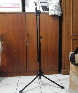 Sewa Stand Mic | Rental Standing Microphone Meja Sewa LCD Projector