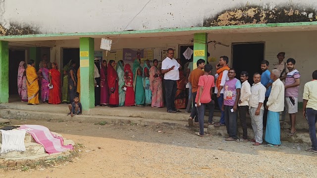 पलामू संसदीय क्षेत्र के  चौथे चरण का मतदान चुनाव शांतिपूर्ण वातावरण में सम्पन्न loksabha 