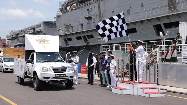 Bengal News Grid ! Durand Cup Trophy Tour Sets Foot on the Magnificent INS Vikrant at Kochi