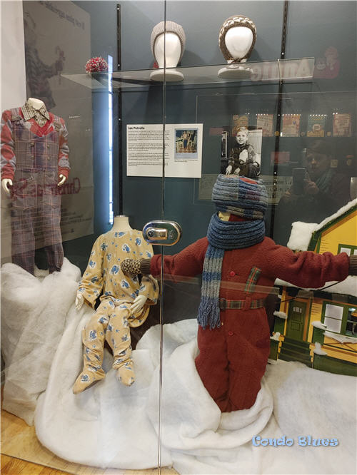 a christmas story i can't put my arms down snowsuit