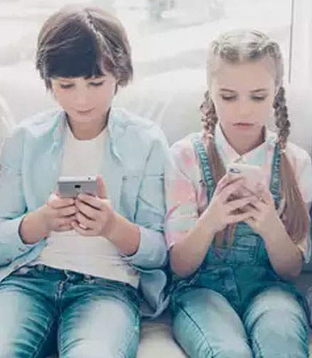 इंटरनेट के कब्जे में किशोर