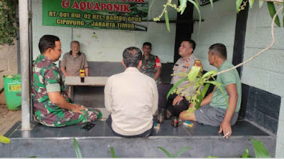 Wujud Sinergi TNI Polri, Bhabinkamtibmas dan Babinsa Kel. Bambu Sambang Warga  