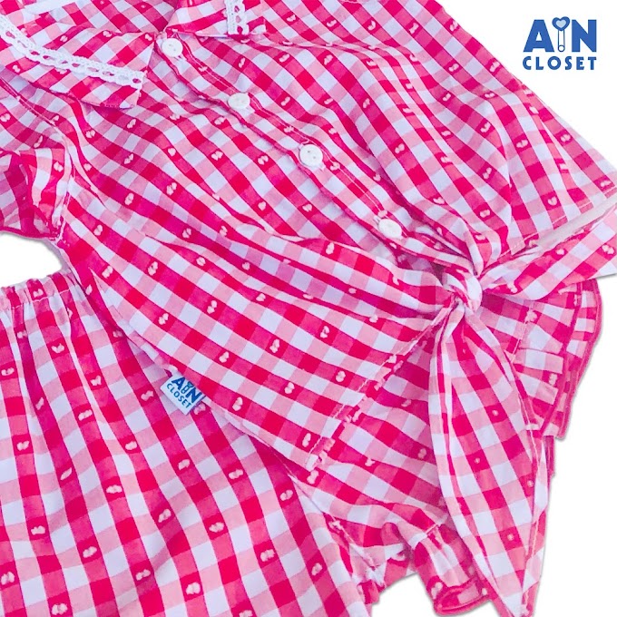 Mall Shop [ aincloset ] Bộ quần áo ngắn Bé gái Caro đỏ nơ cotton - AICDBGLX52KD - AIN Closet