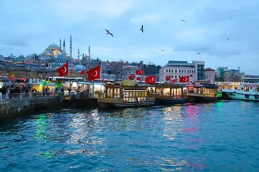 مراكز وأنشطة تعلم اللغة التركية للعرب والأجانب في تركيا