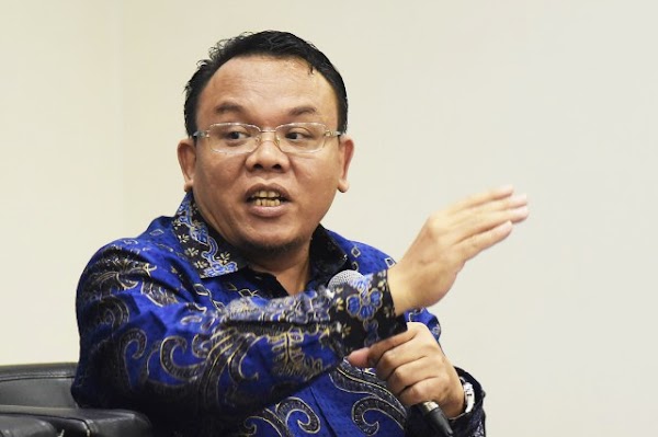 Menag Bandingkan Suara Azan dan Gonggongan Anjing, PAN: Orang yang Tidak Salat Saja Masih Hormati Azan
