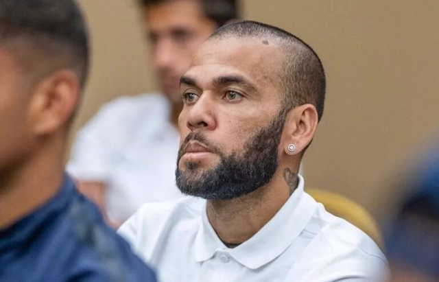 Justiça da Espanha concede liberdade provisória a Daniel Alves após pagamento de fiança de um milhão de euros