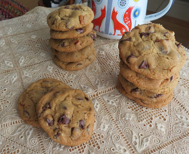 Crisp Chocolate Chip Cookies