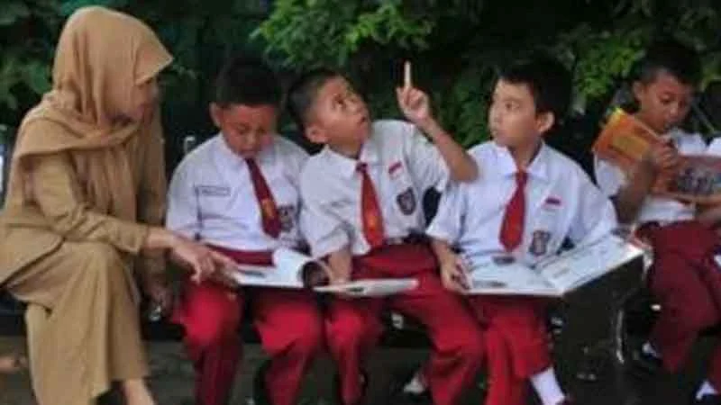 Sikap Guru yang Diam-Diam Disukai Murid