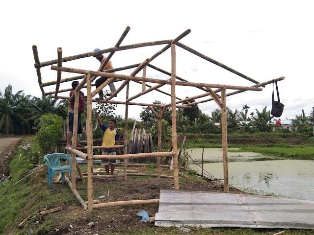 PONDOK BAMBU DI KOLAM MITRA BINAAN BENTUK NYATA SINERGITAS PTPN IV UNIT PKS GUNUNG BAYU DENGAN STAKEHOLDER