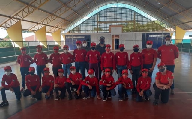 GPM de Aroazes promove palestra e atividades militares para as turmas de bombeiros mirins do município. 