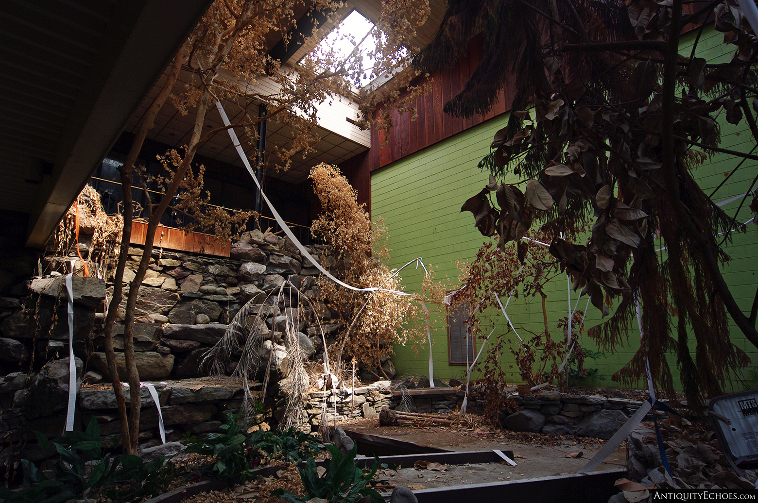 Summit Honeymoon Resort - The Lobby, Torn Apart