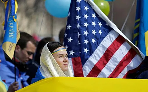 الولايات المتحدة تدرس إجلاء عائلات الدبلوماسيين من أوكرانيا