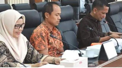 komisi II Gelar RDP Bersama Dinas PPKUM Kaltim