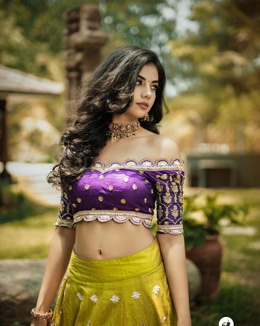 Model and Actress Malina Navel Pose