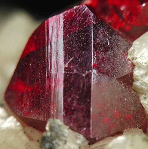 Batu Kristal Cinnabar