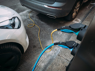 2022: Year of EVs? #pebbleinwaterswrites #environmenttalk #causeachatter @blogchatter