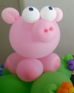 Schwein aus Luftballons zur Ballondekoration.