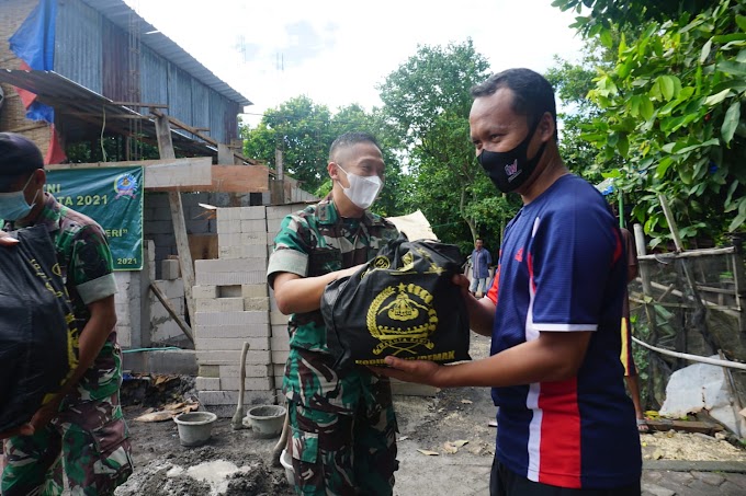 Kodim 0716/Demak Salurkan 40 Paket Sembako Kepada Warga Kampung Pecaon Kadilangu