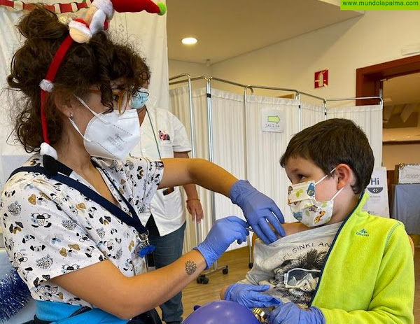 Los equipos del SCS han administrado ya 13.707 dosis de vacunas contra la COVID-19 a la población pediátrica en Canarias