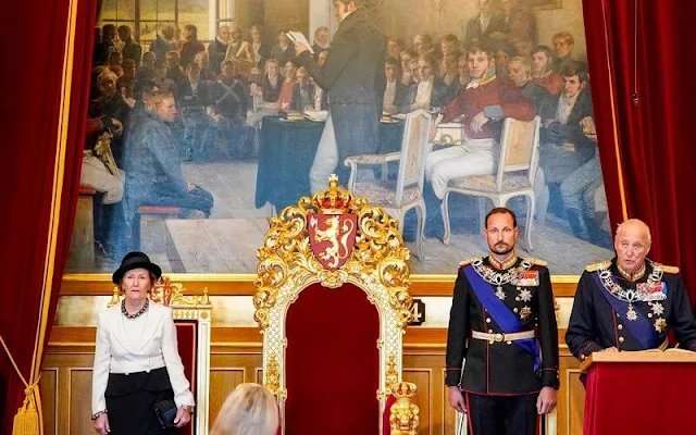 King Harald, Queen Sonja and Crown Prince Haakon attended opening of the 2021-2022 session of the Storting