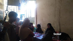 Bhabinkamtibmas Desa Nangerang Polsek Cicurug Monitoring PIN Polio Di Wilayahnya