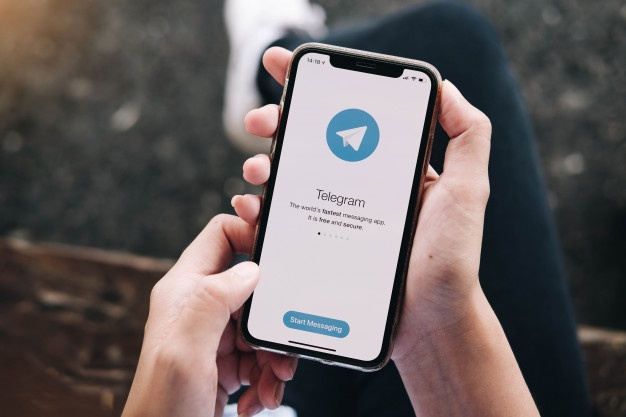 Cara download aplikasi Telegram di smartphone iOS