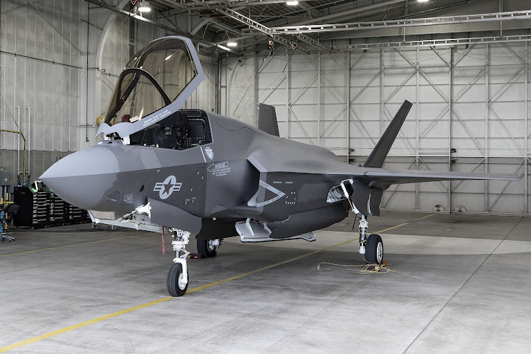 Швейцарский F-35 в ангаре: цена вопроса оказалась выше? Детали сделки под угрозой.