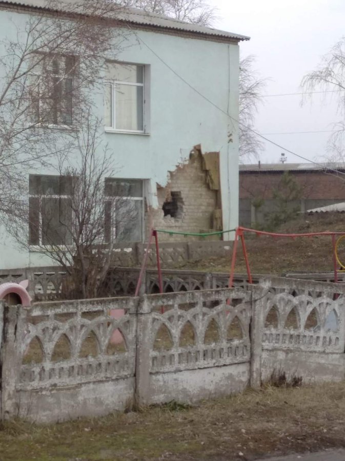 российские террористы обстреляли садик в станице луганской