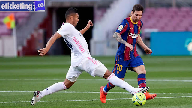 Real Madrid midfielder Casemiro showers Messi with praise