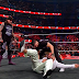 The Judgment Day derriban a Seth Rollins en WWE RAW